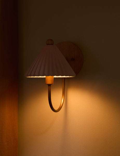 #color::blush #finish::honey-oak