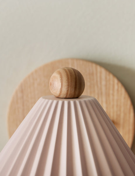 #color::blush #finish::honey-oak