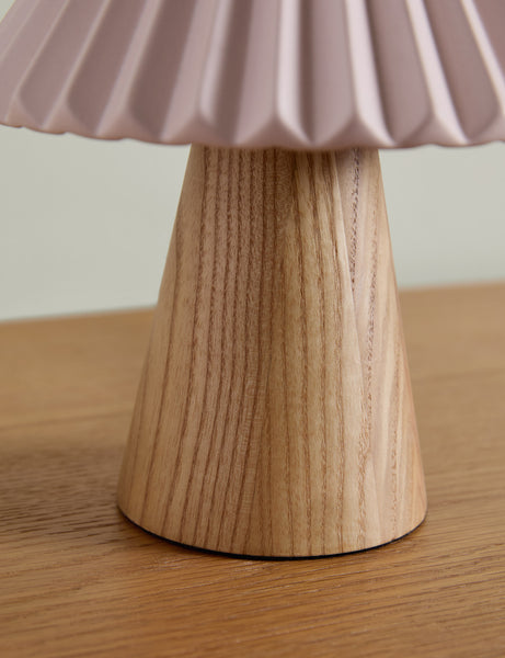 #color::blush #size::mini