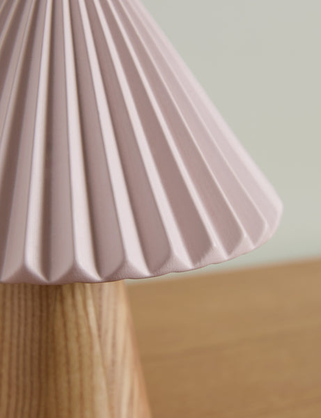 #color::blush #size::mini