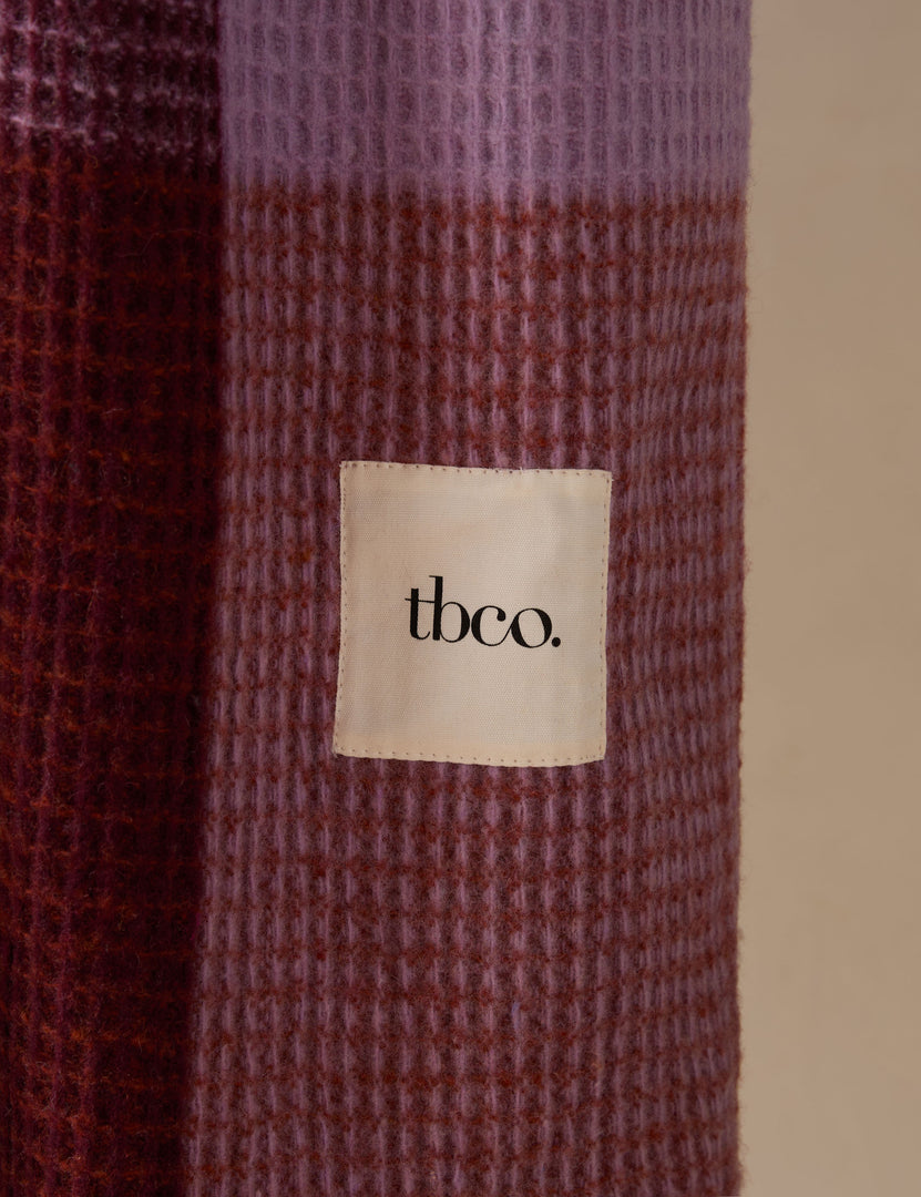 #color::burgundy-waffle-block-check