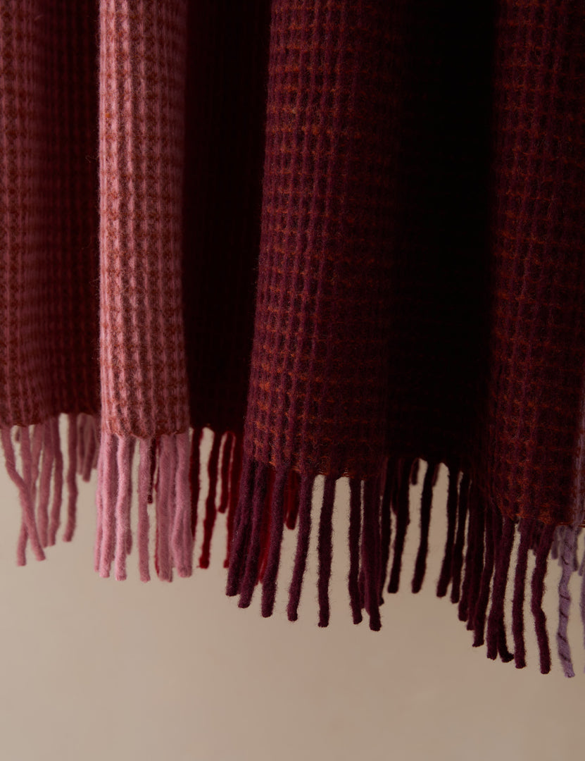 #color::burgundy-waffle-block-check