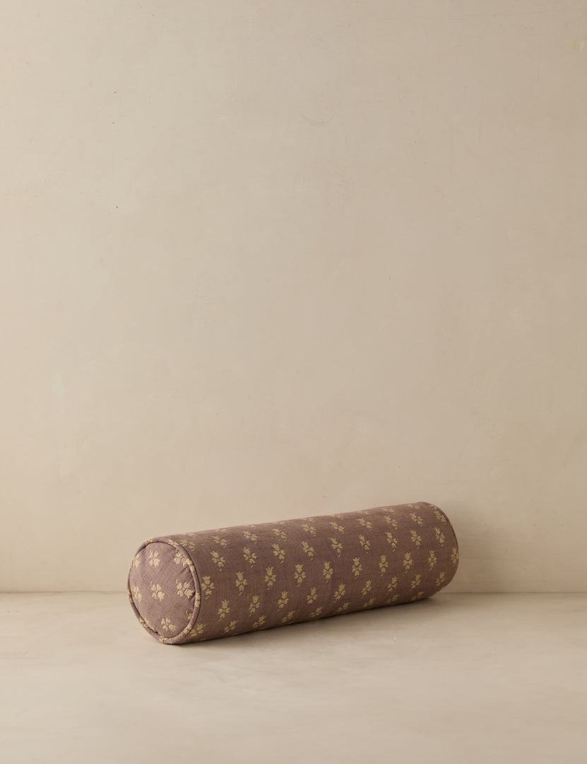 #color::plum-and-sand #style::bolster #fill type::with-feather-down-insert 