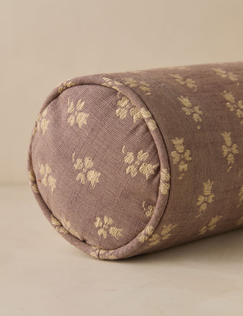 #color::plum-and-sand #style::bolster #fill type::with-feather-down-insert 