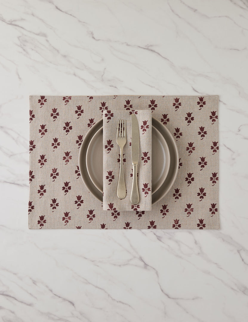 #color::cranberry #style::placemat--set-of-4