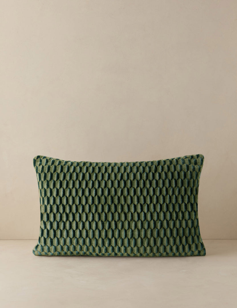 #color::emerald #style::lumbar