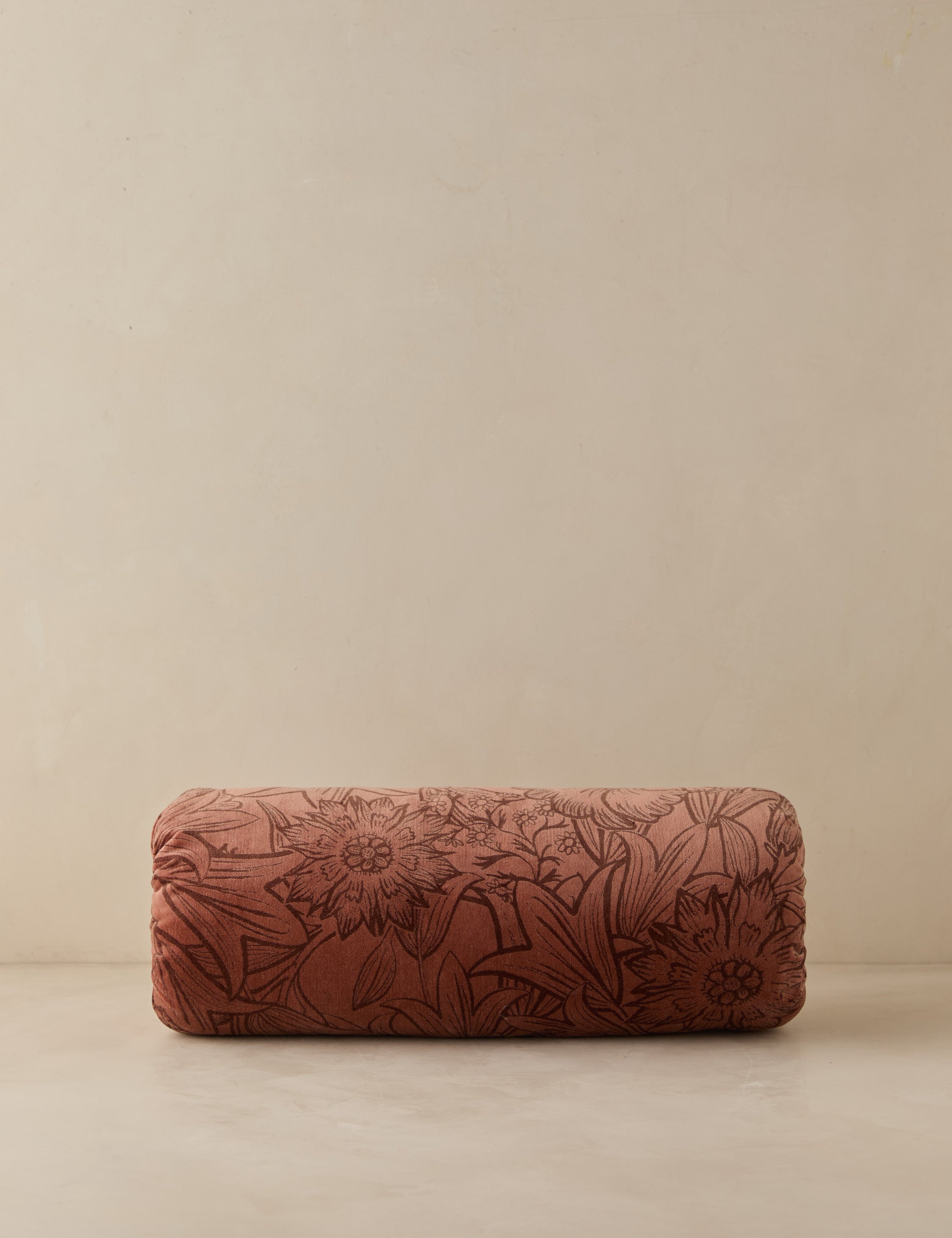 #color::rouge #style::bolster #fill type::with-insert