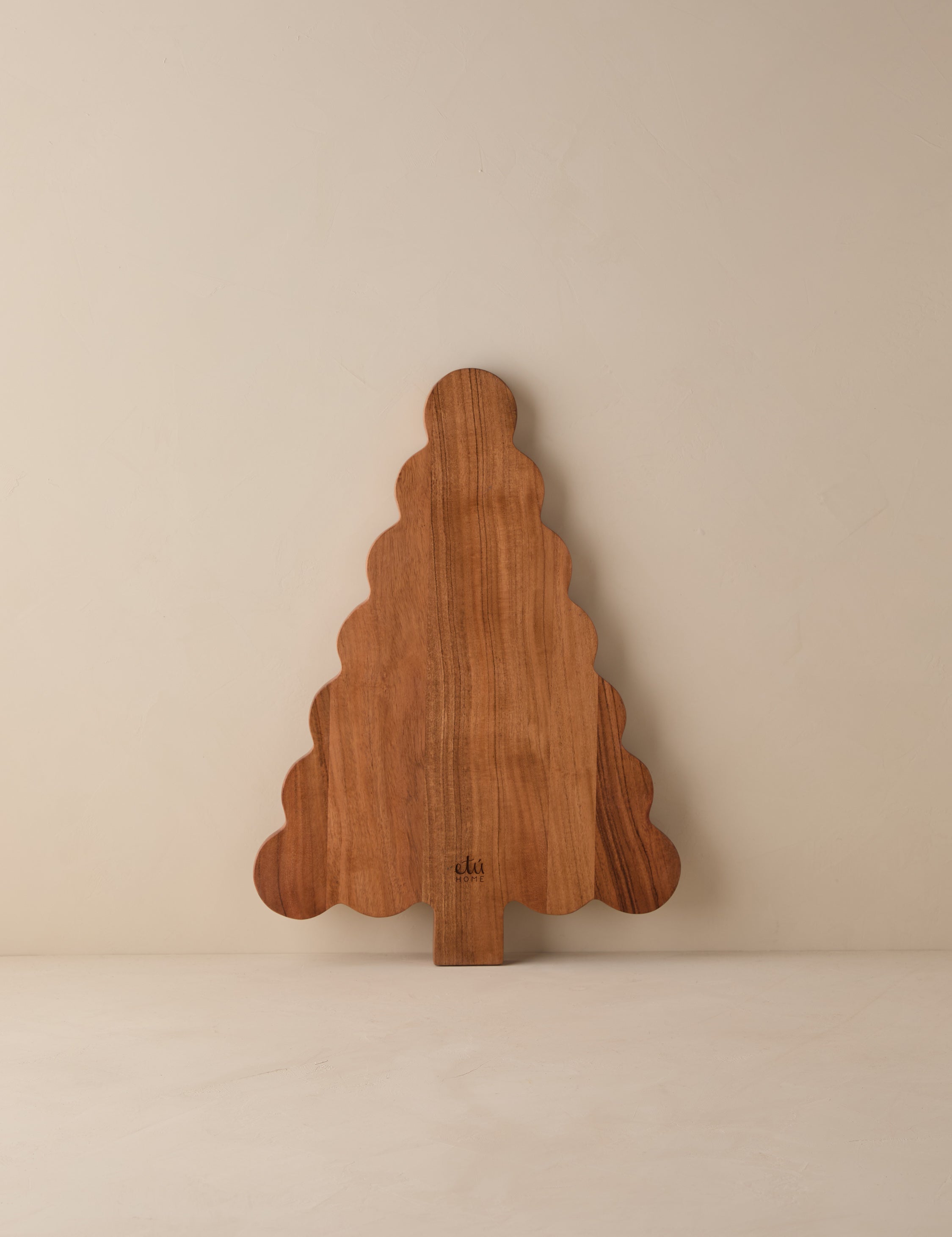 Scalloped Tree Cutting Board - Thumbnail 3