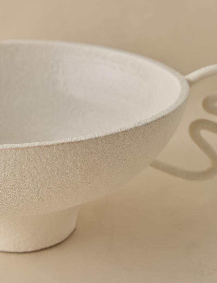 #color::ivory #style::large