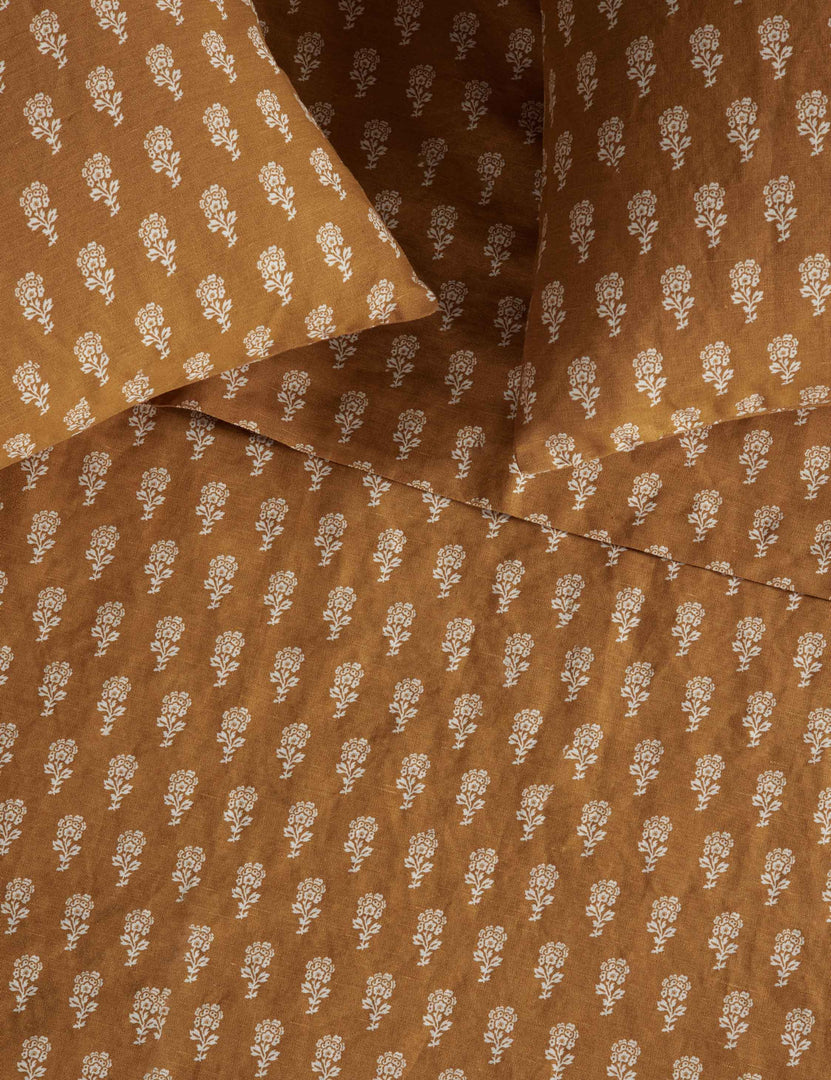 #color::marigold #size::queen #size::king #size::cal-king