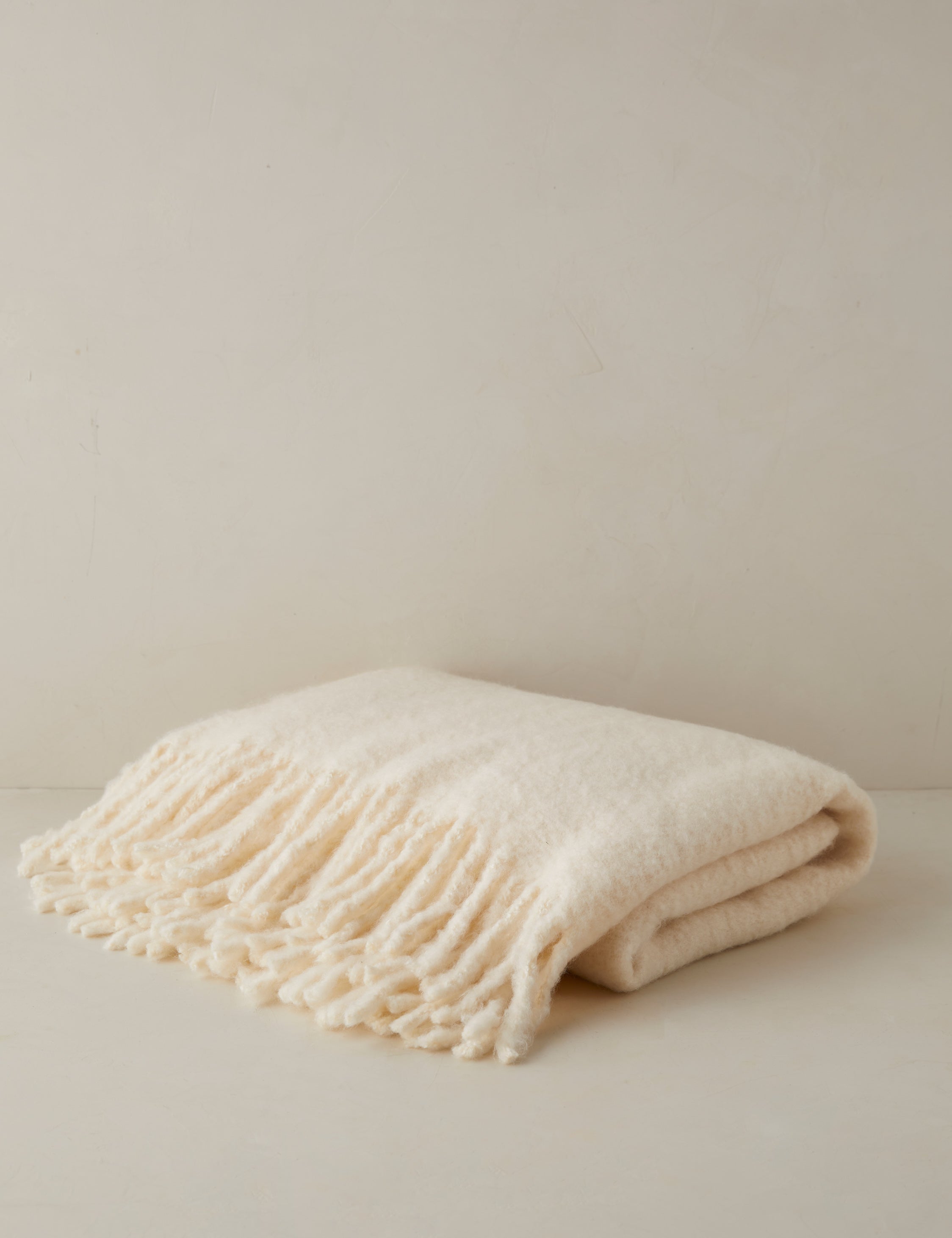 Snug Throw - Thumbnail 4