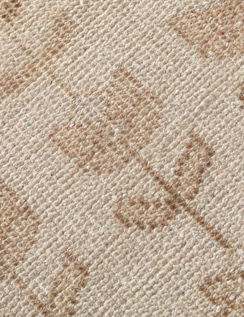 #color::beige #size::2--x-3- #size::2-6--x-8--runner #size::3--x-5- #size::5--x-8- #size::7-9--x-9-9- #size::8-9--x-11-9- #size::10--x-14-