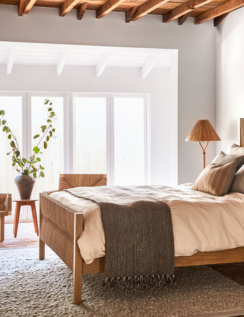 #color::natural #size::queen #size::king