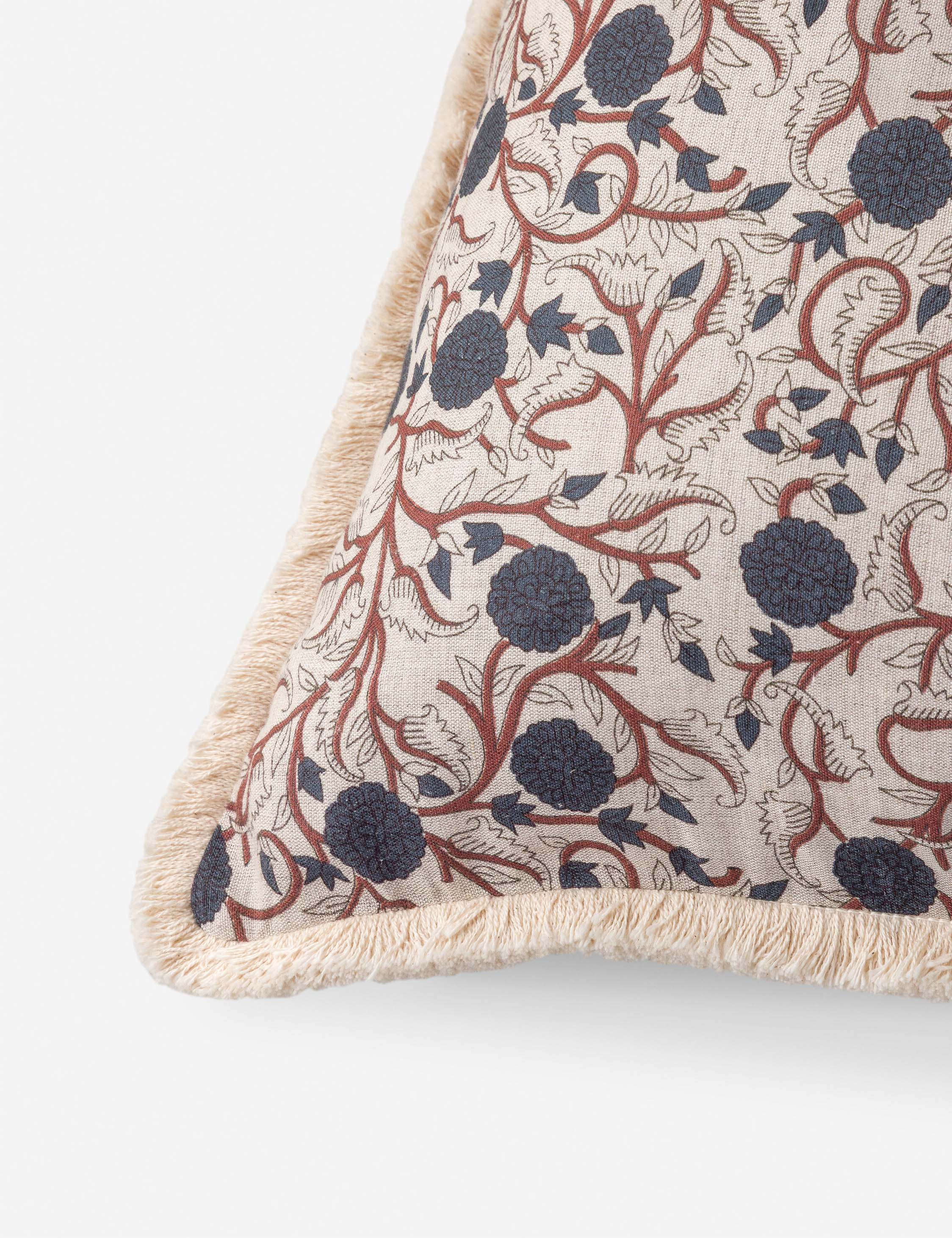 Kamiyah Pillow - Thumbnail 2