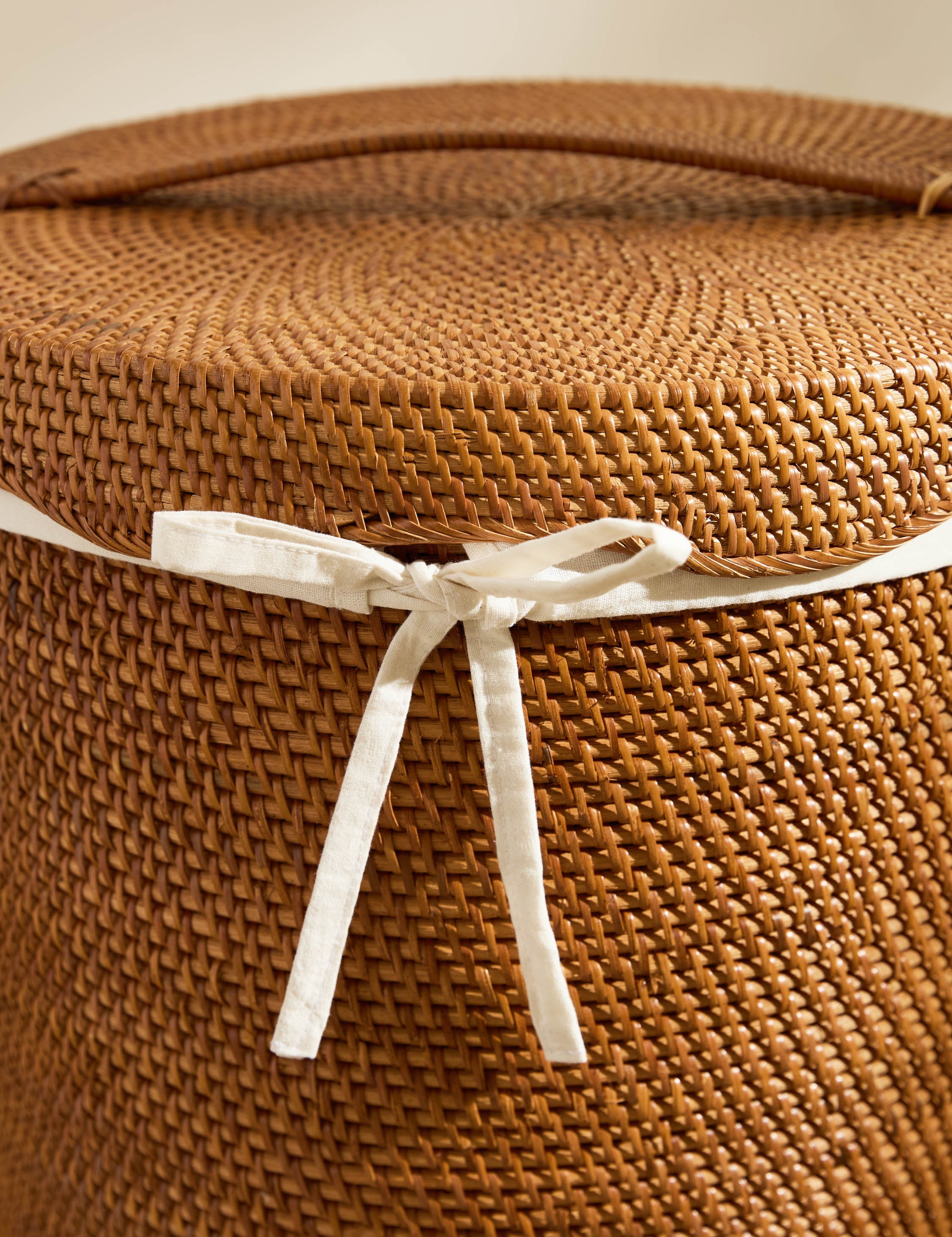 Lulu and Georgia Tyna Rattan Hamper - Thumbnail 4