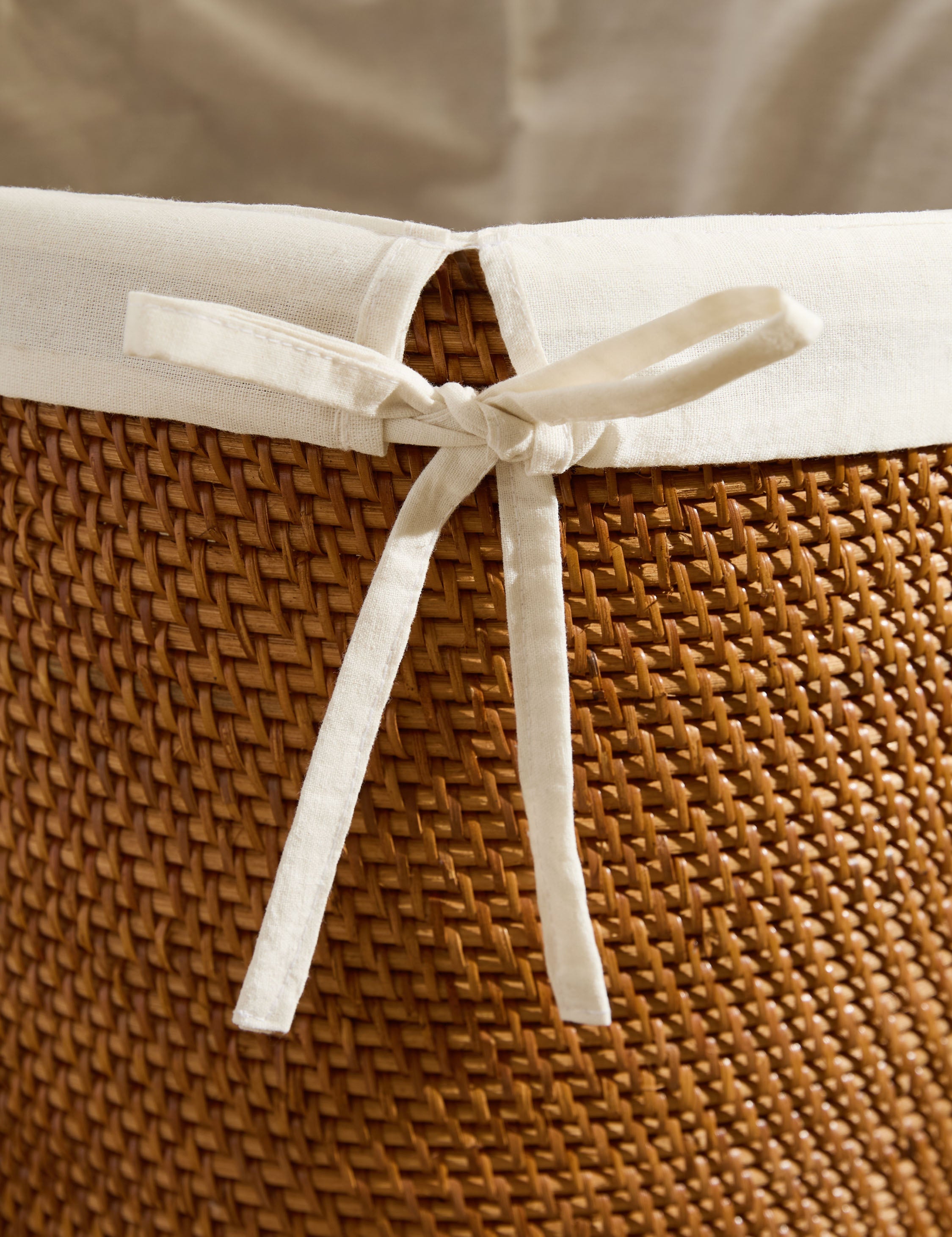 Lulu and Georgia Tyna Rattan Hamper - Thumbnail 5