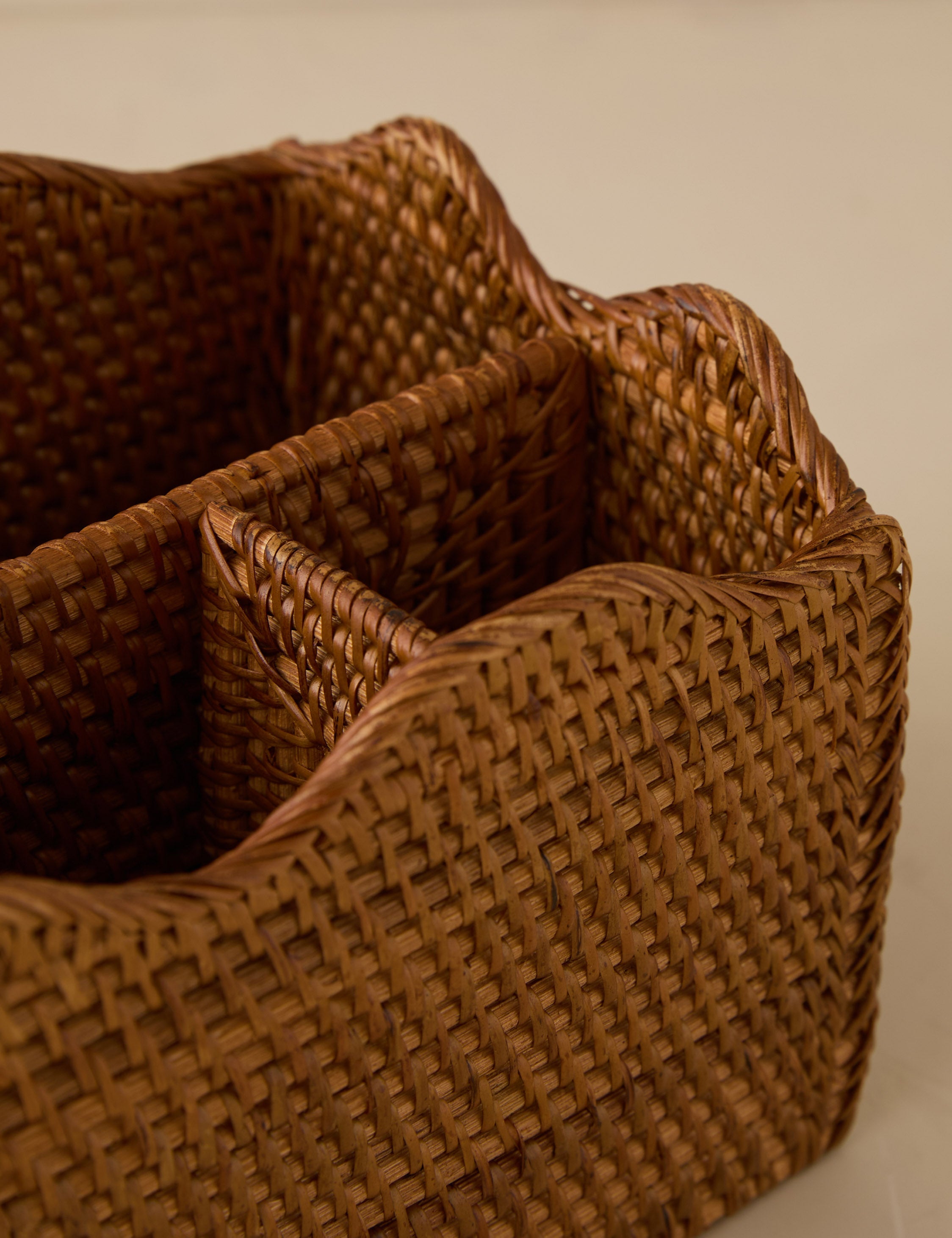Lulu and Georgia Tyna Rattan Utensil Caddy - Thumbnail 4