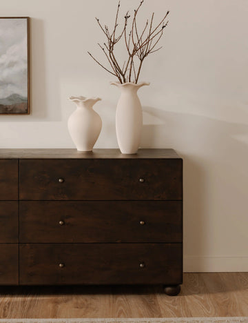 Hobbes Dresser