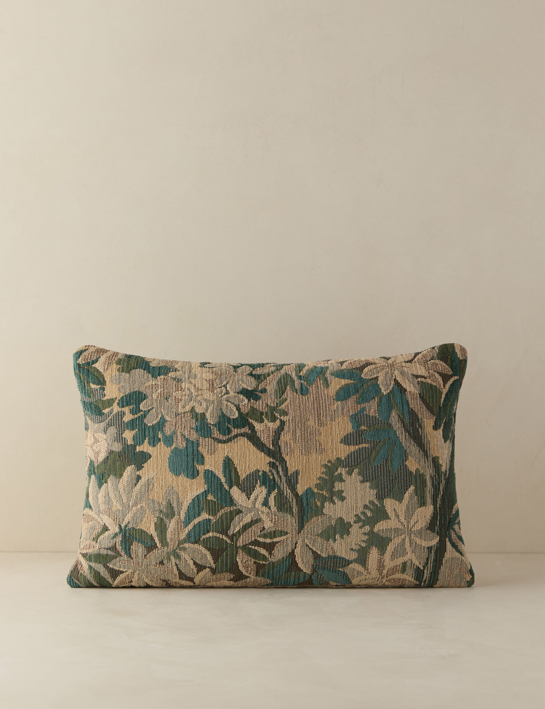#color::jade #style::lumbar #fill type::with-insert