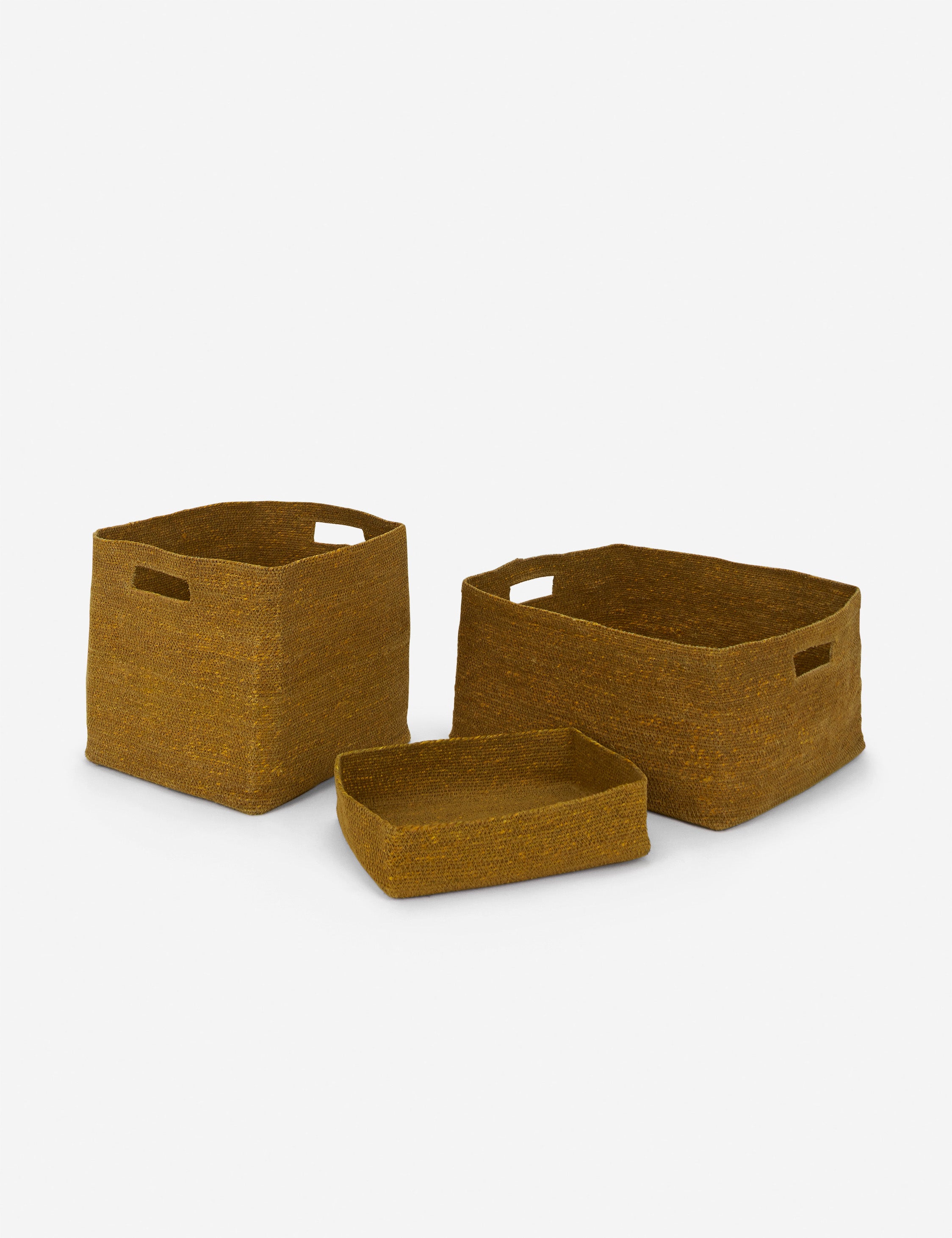 #color::mustard #style::letter-tray #style::square #style::low