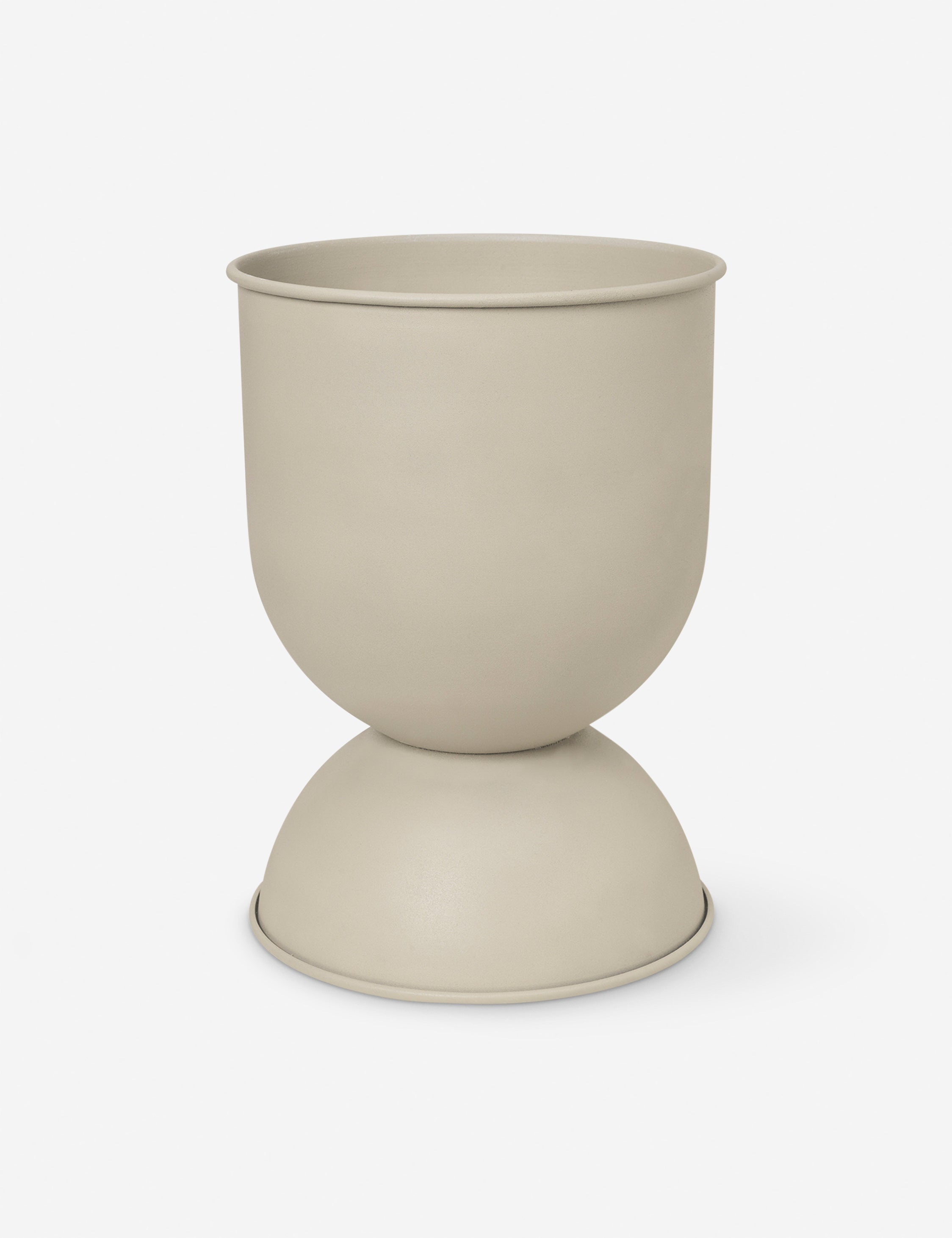 #color::taupe #style::extra-large