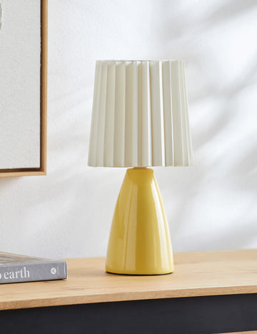 #color::yellow #size::mini