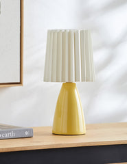 #color::yellow #size::mini