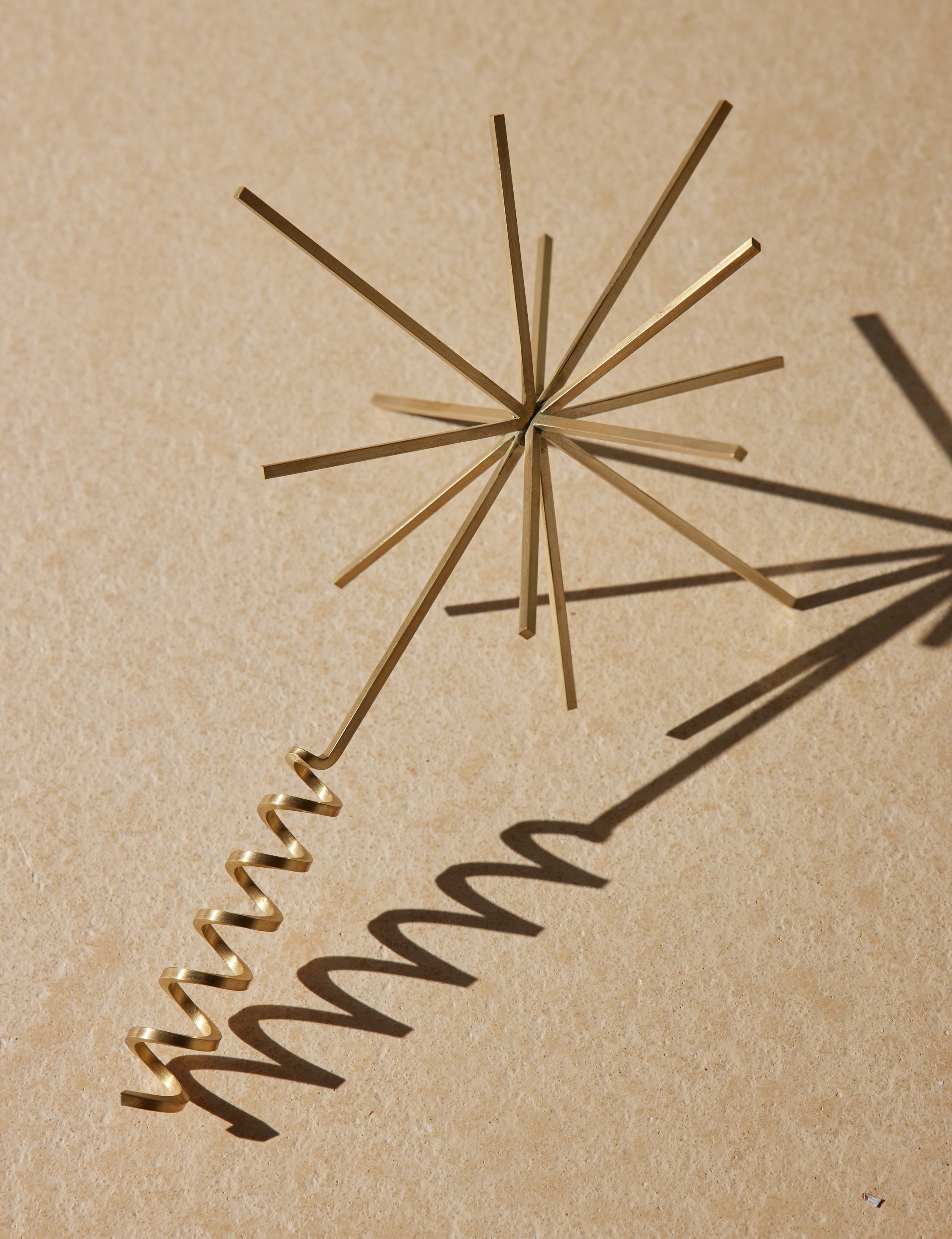 Brass Modern Linear Star Tree Topper