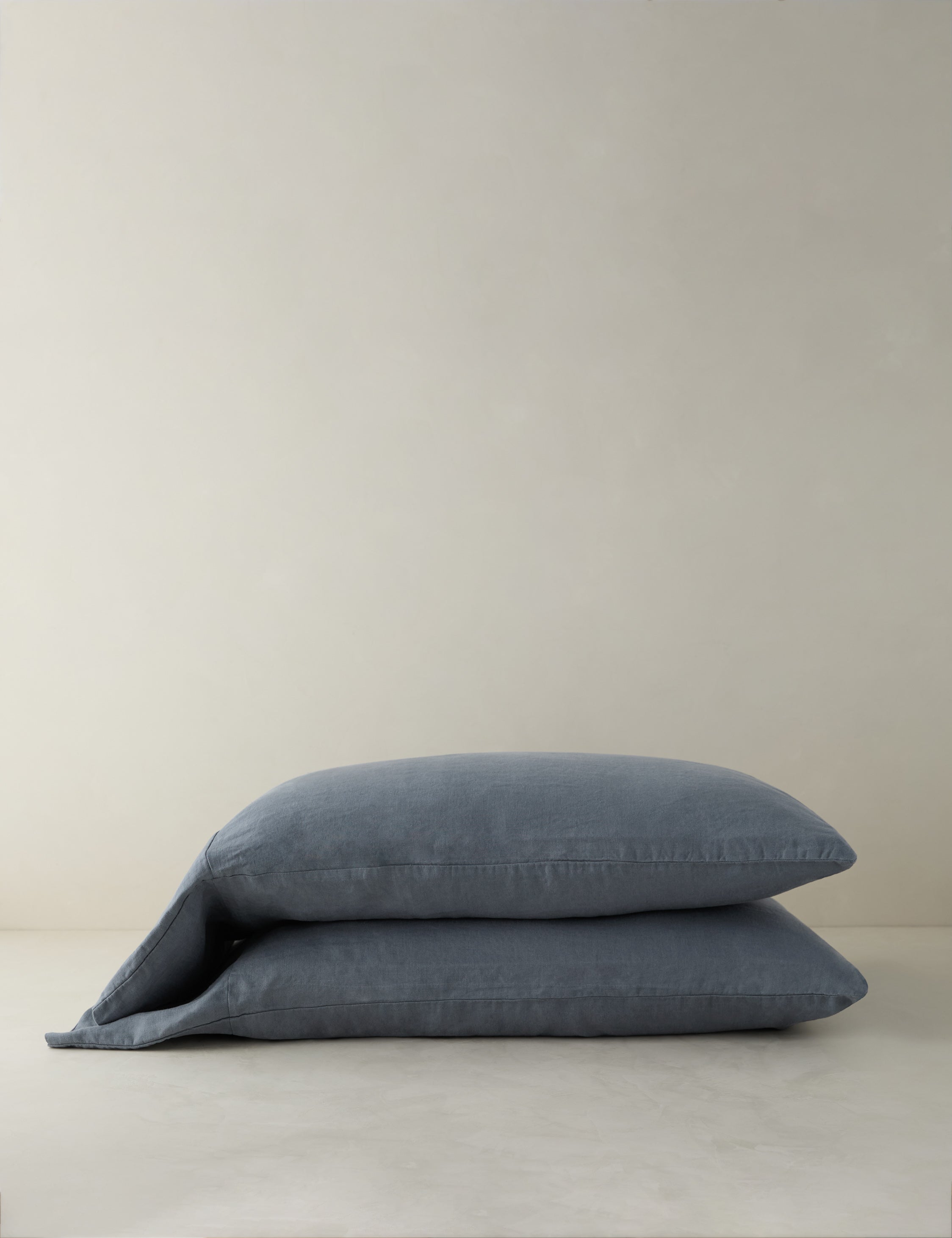 Lulu and Georgia Melia European Flax Linen Pillowcases - Thumbnail 3