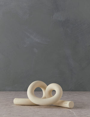 Decorative ceramic Ollis Knot by SIN Ceramics