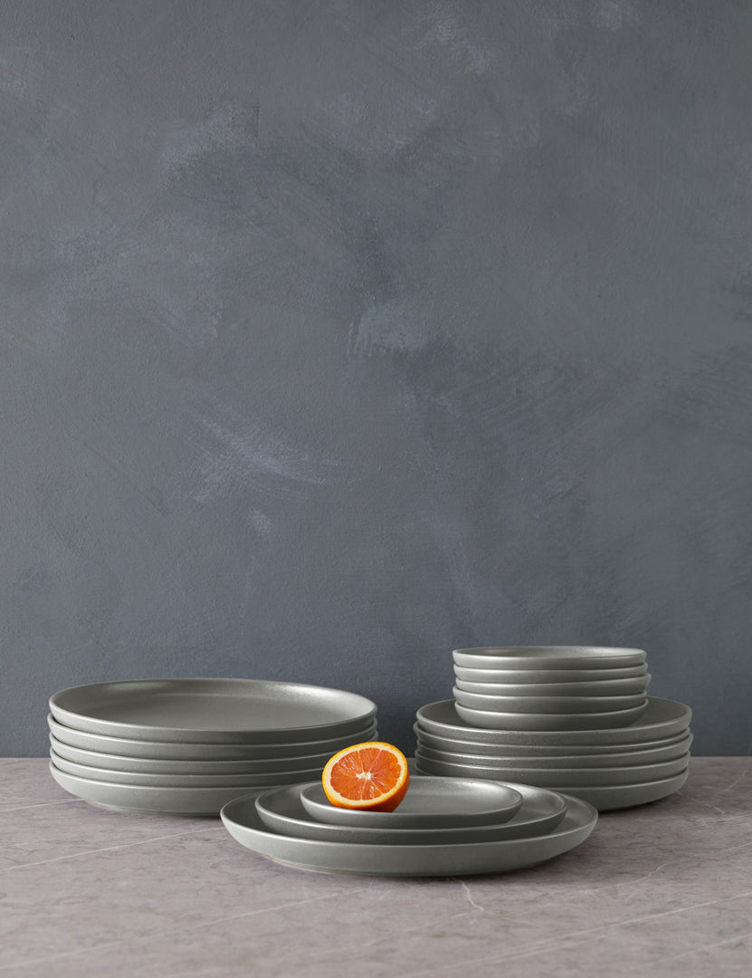 #color::artichoke #style::18-piece-set-plates