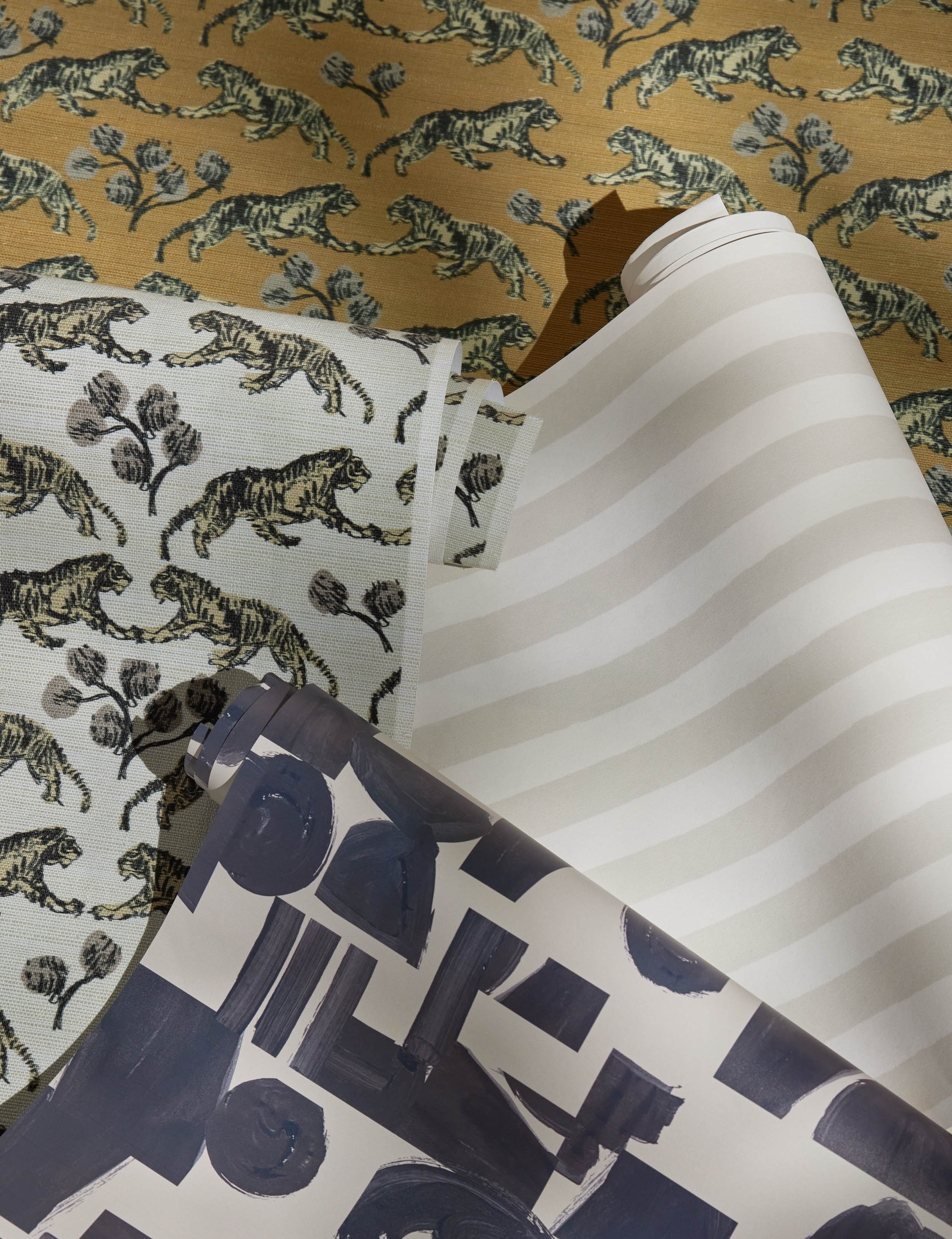 Lulu and Georgia Painterly Stripe Wallpaper - Thumbnail 2