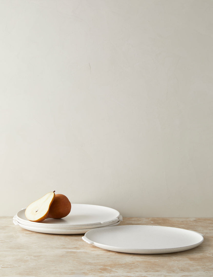 #color::cream #style::dinner-plates--set-of-4