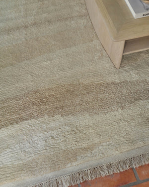 Shari Hand-Knotted Wool Rug Swatch 18