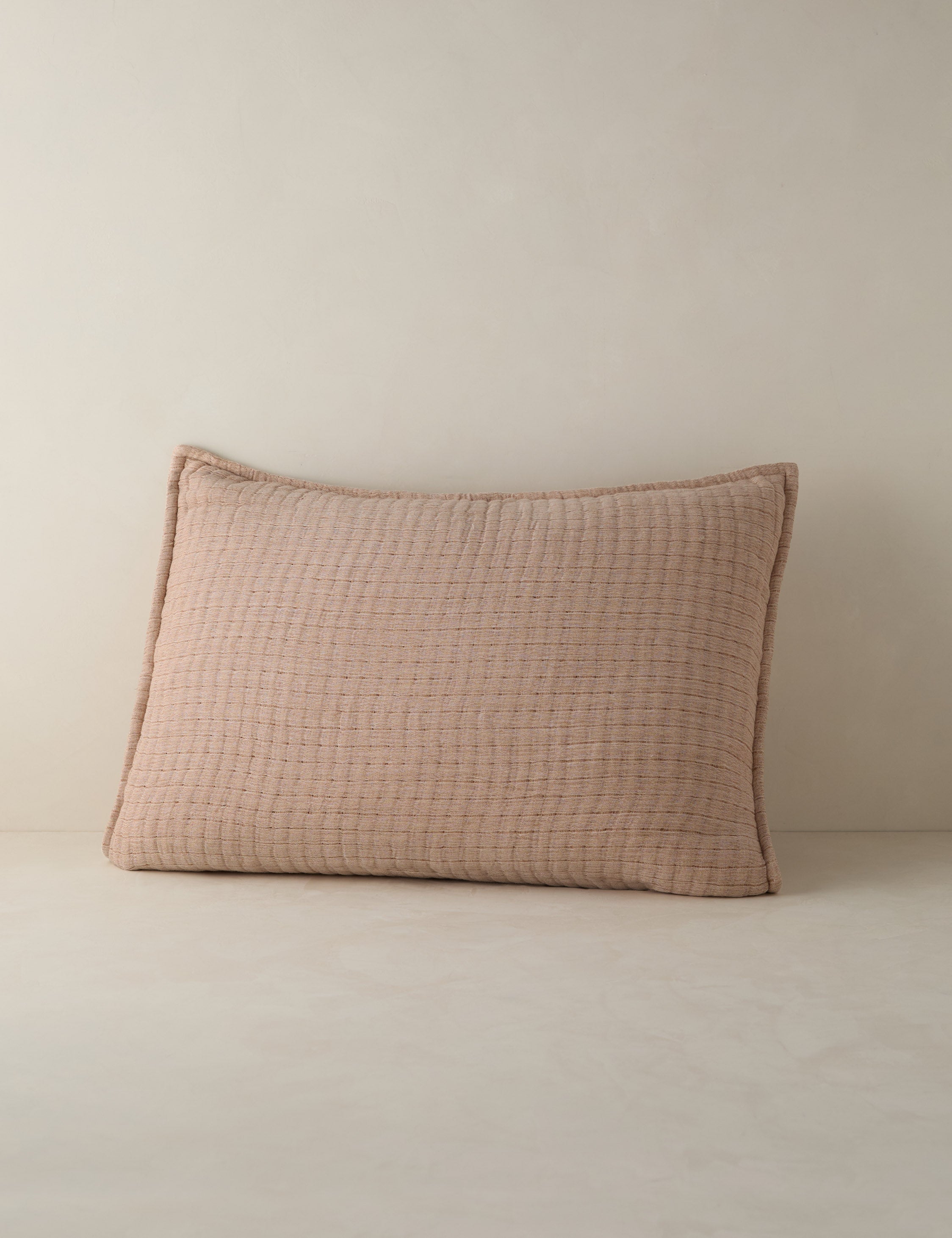 #color::dark-blush #size::standard