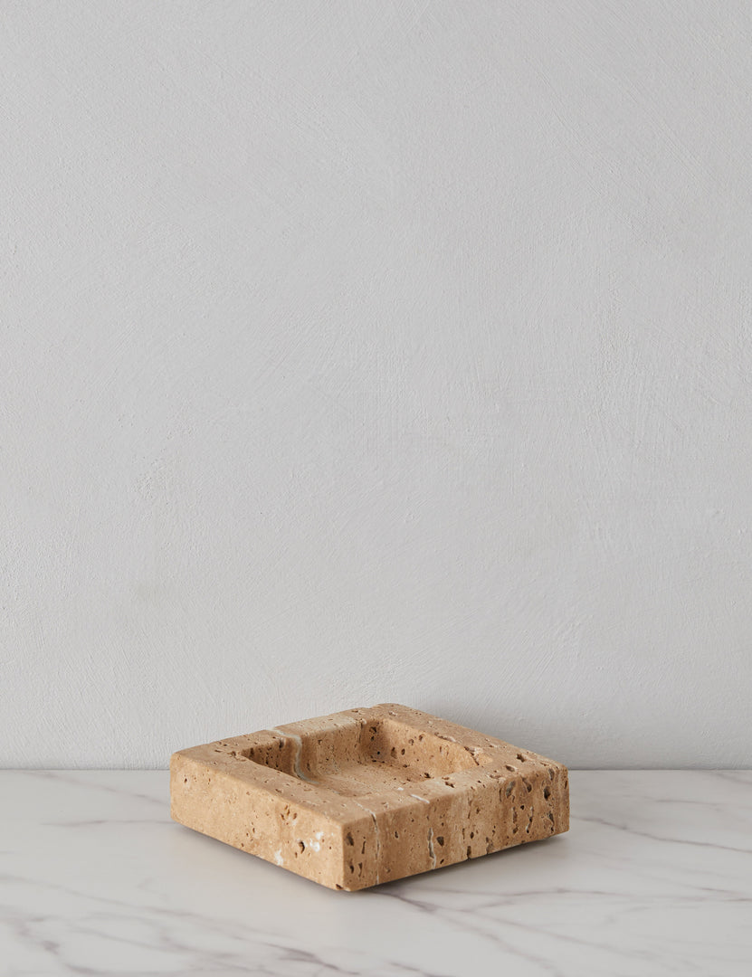 #color::biscotti | Angled view of the Teo catchall square tray in biscotti stone