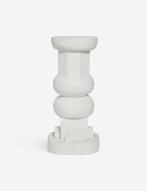 Angled view of the toivo short pedestal