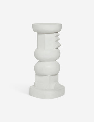 Angled view of the toivo short pedestal