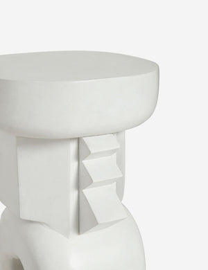 Close-up of the geometric details on the top of the toivo tall pedestal