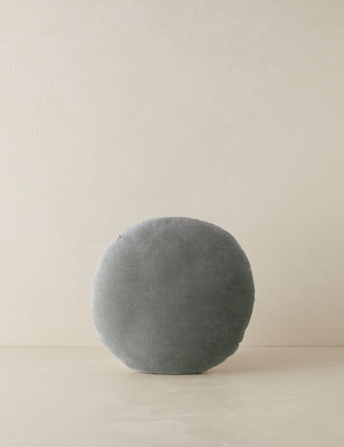 #color::lichen | Velvet round accent pillow in lichen