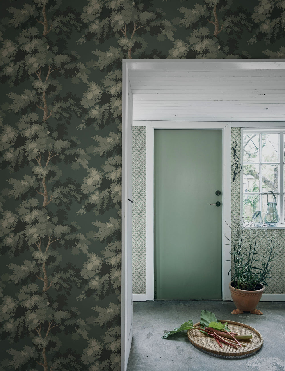 Raphael Wallpaper by Scalamandre