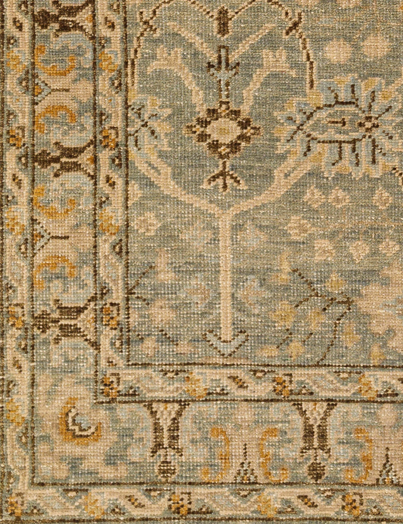 #size::2--x-3- #size::6--x-9- #size::9--x-12- #size::8--x-10- | Close up of the Quintero traditional motif hand-knotted wool rug