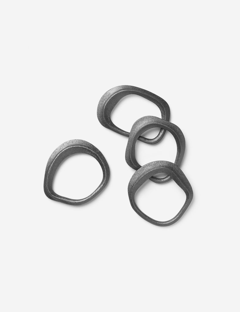 #style::napkin-rings #color::black-brass