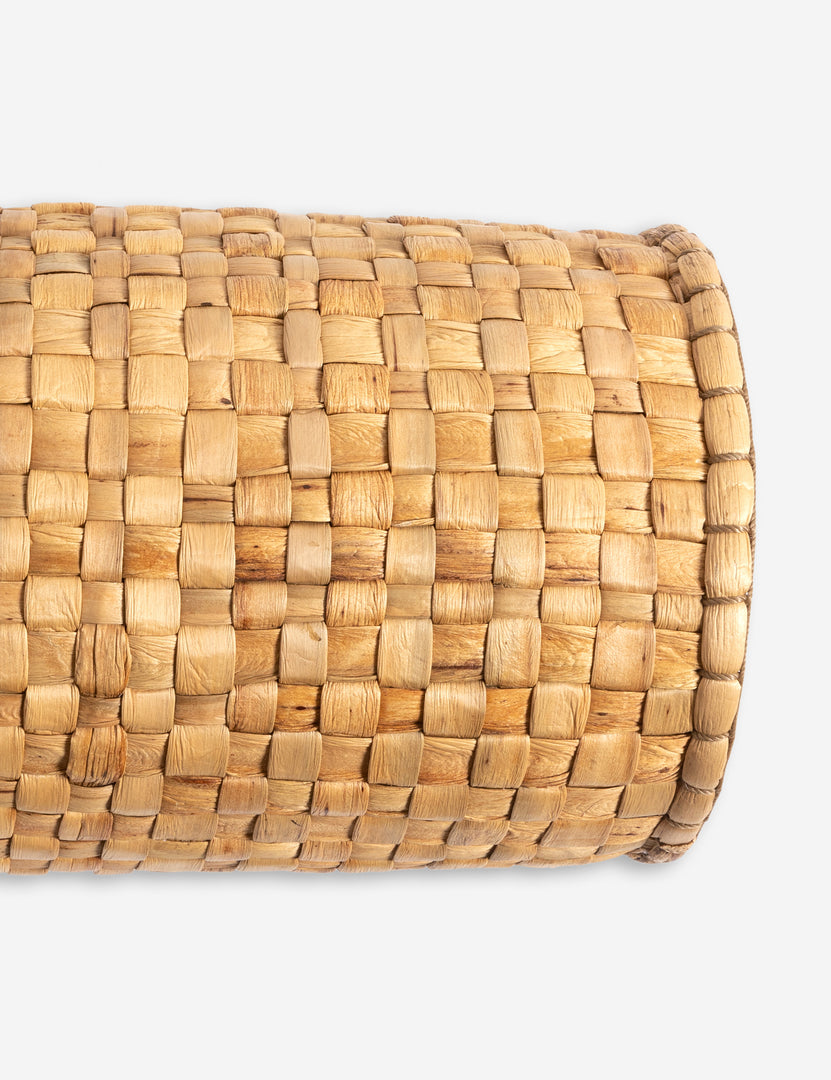 #color::natural #style::bolster