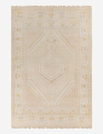 #size::2--x-3- #size::4--x-6- #size::6--x-9- #size::8--x-10- #size::9--x-12- #size::10--x-14- | Lotus hand-knotted natural-toned rug with a floral border and geometric detailing in a traditional medallion design