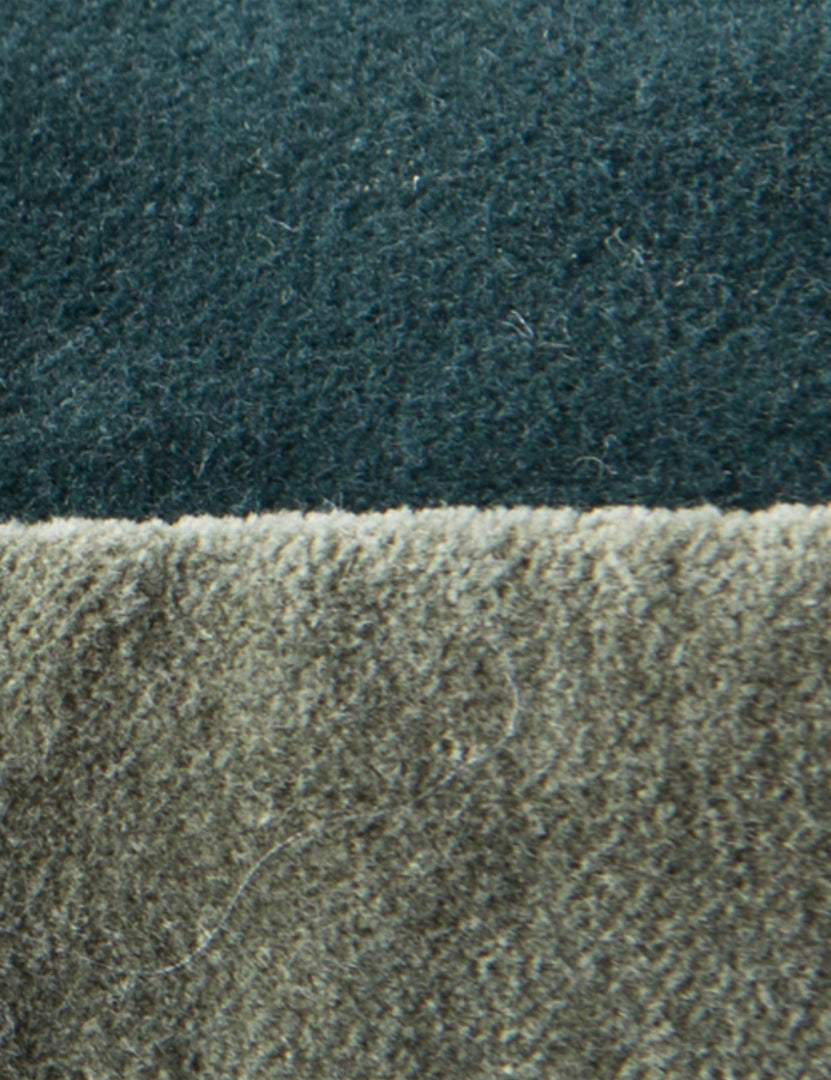 #color::teal-and-gray #insert::down #insert::polyester