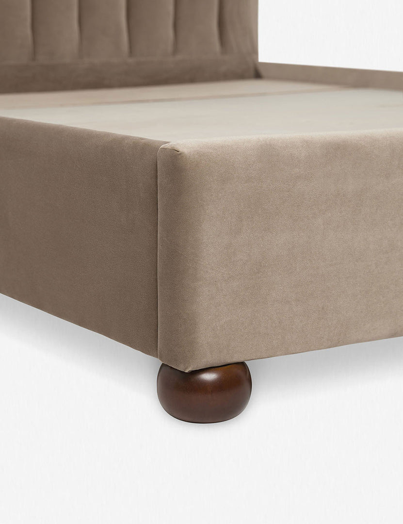 #size::queen #size::king #size::cal-king #color::toffee | Close up of the corner and round wooden legs of the Toffee Brown Evelyn Platform Bed