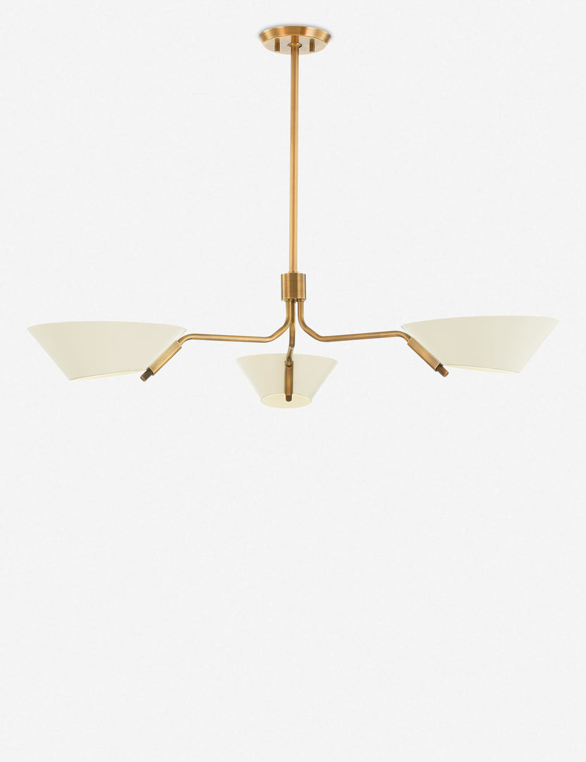 #color::cream-and-brass #size::3-light