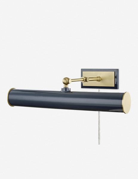 #color::navy-and-antique-brass #size::2-light