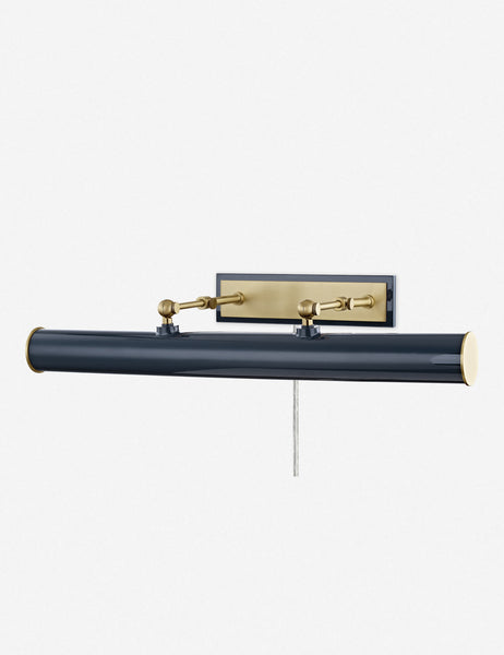#color::navy-and-antique-brass #size::3-light